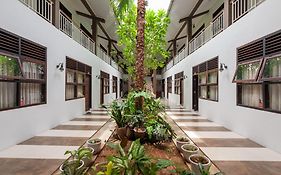 Reddoorz Syariah Near Banda Aceh Convention Hall